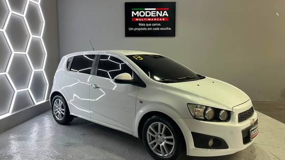 CHEVROLET SONIC 1.6 LTZ 16V FLEX 4P AUTOMÁTICO CHEVROLET SONIC 1.6 LTZ 16V FLEX 4P AUTOMÁTICO